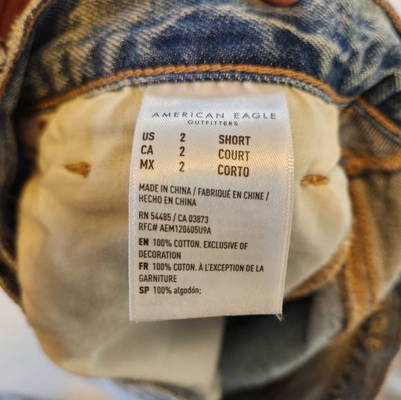 American Eagle Highest Rise Mom Jeans No Stretch High Waisted Light Wash 2 short - Picture 8 of 11